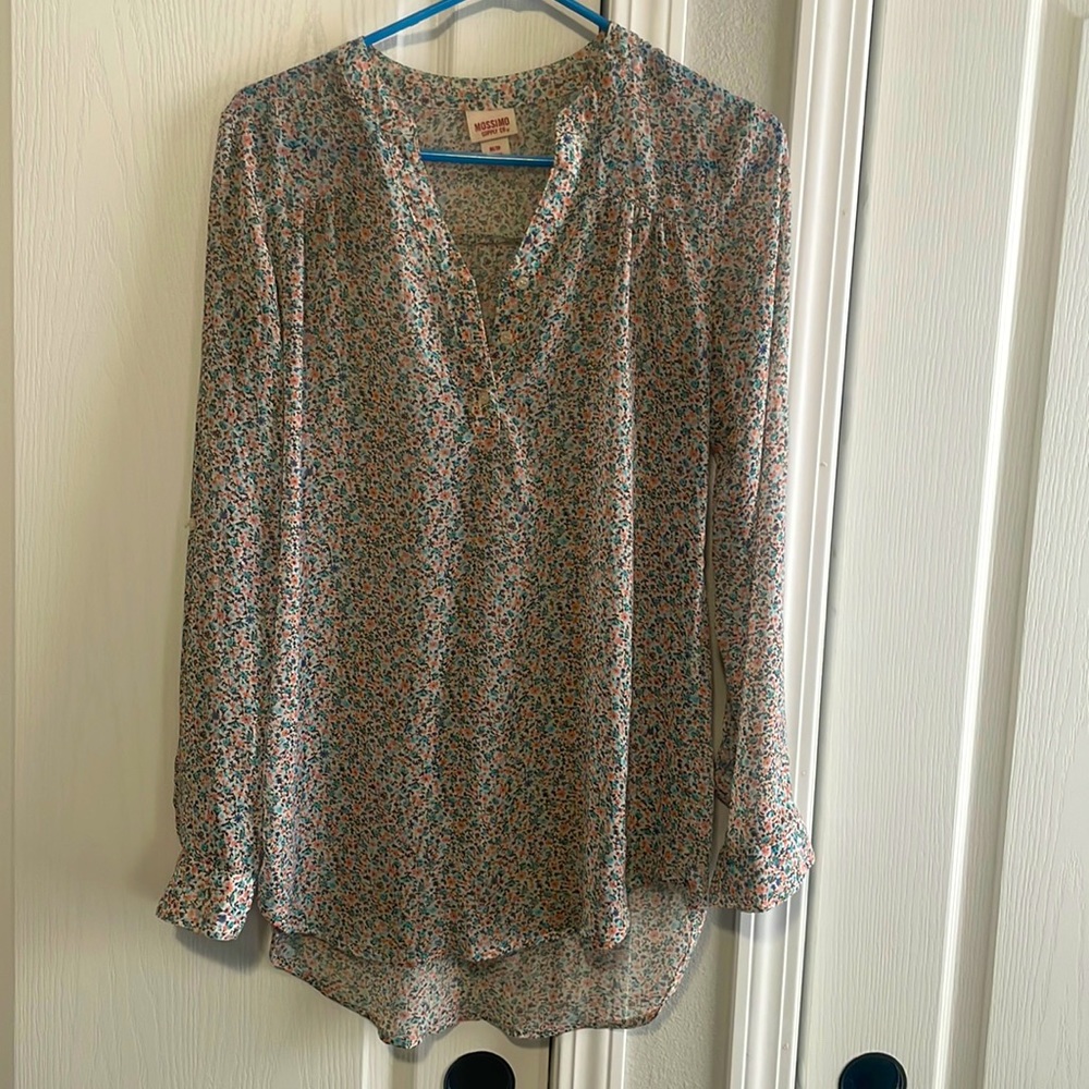 Pastel colored floral sheer tunic shirt. Size M
